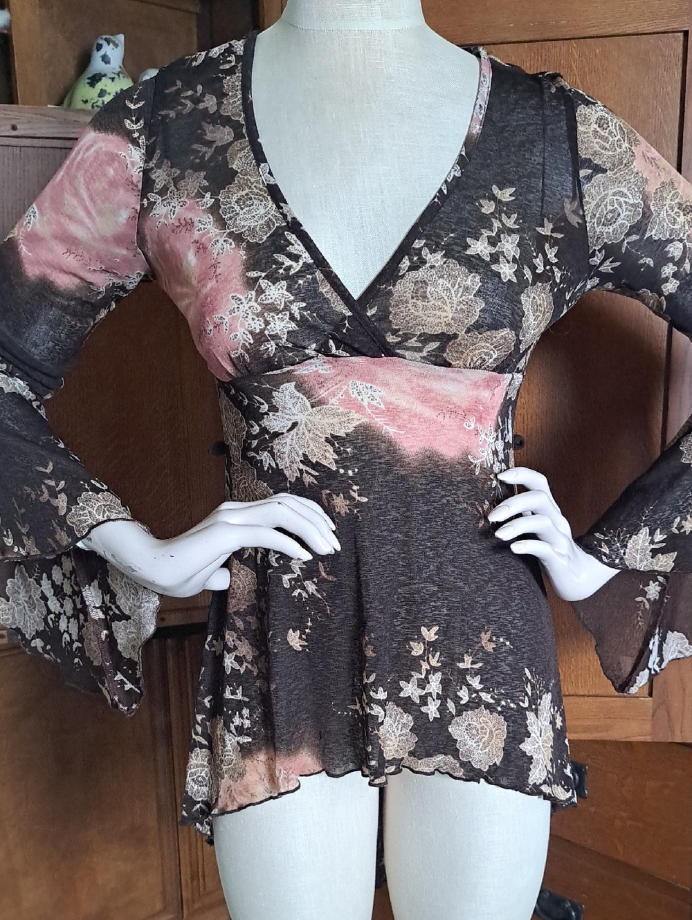 VTG Miss Me Y2K Whimsigoth Asymmetrical Mesh Bell Sleeve Top L - Picture 2 of 9